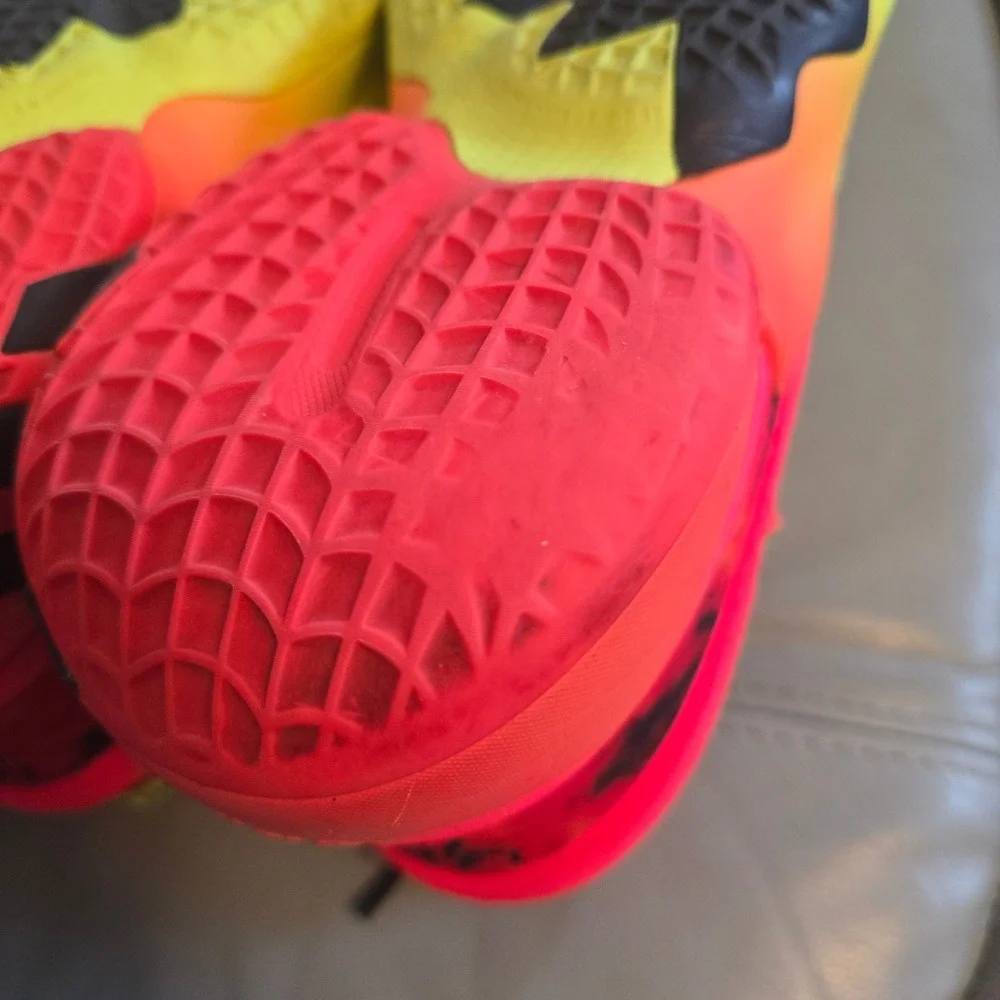 Adidas DON‎ Issue 2 Fire of Greatness Solar Yellow Orange H67570 Mens Size 11